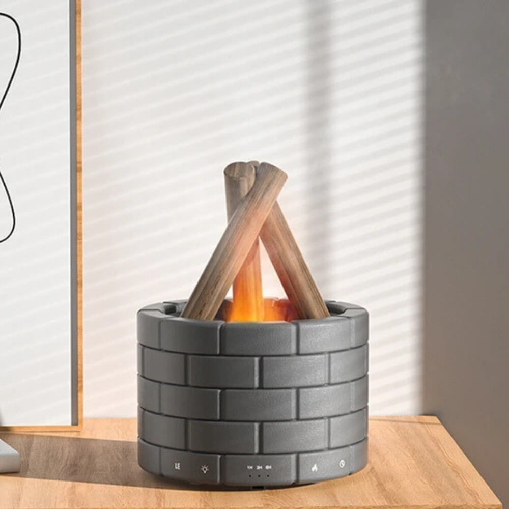 Landorf Illumora Diffuser in Schwarz – Kompakter Aromadiffuser mit realistischer Flammenillusion für eine warme Atmosphäre.