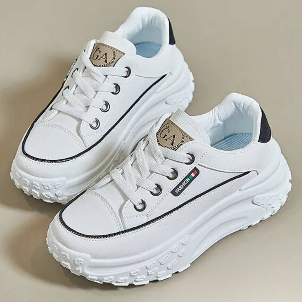 Weiße Michaela Sandalen für gesunde Füße und eine stilvolle Ergänzung Ihrer Garderobe.